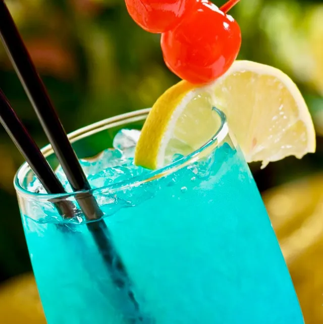 AMF cocktail in a glass with garnish