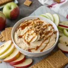 Easy Caramel Apple Cheesecake Dip