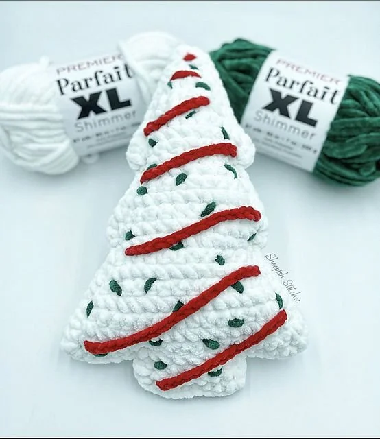 Christmas Tree Cuddler pattern by Sheepish Stitches